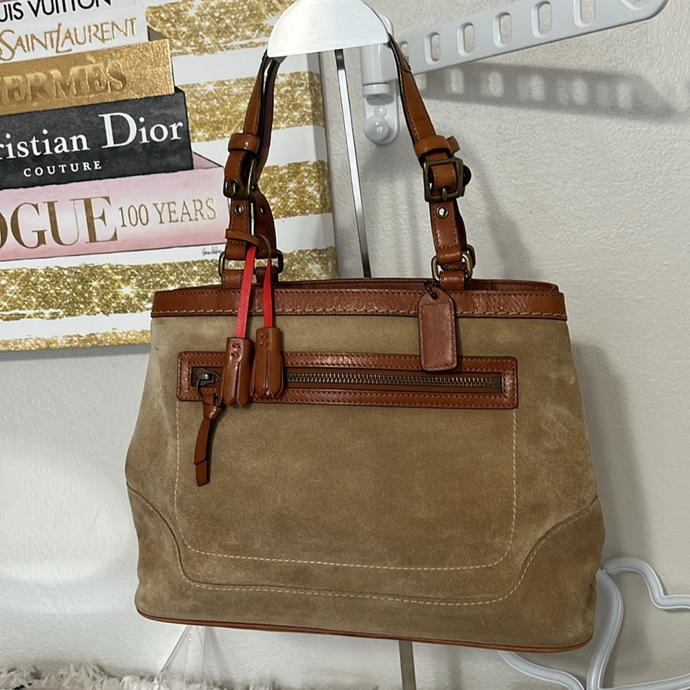 Coach Vintage Hampton Tan Suede Tassel Handbag